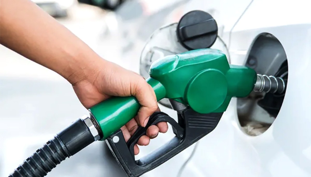 इन्धनमा भारी मूल्यवृद्धि : पेट्रोल, डिजेल र ग्यास सबै महँगिए, निगम अझै घाटामा