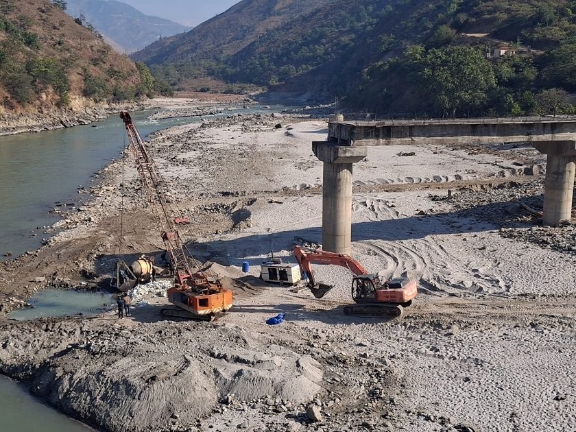डेढ दशकदेखि अलपत्र तमोर पुलको काम २०८३ को अन्त्यसम्म सक्ने लक्ष्य
