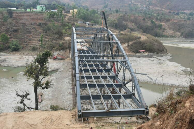 म्याद सकिएको ३० महिनासम्म पनि पुल निर्माण भएन