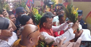 भारतको रामायाण सर्किट रेल जनकपुरधाममा, फूलमालाले भव्य  स्वागत