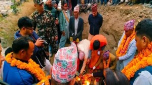 बाजुराको दानासाँघु खोलामा तीन दिनको फरकमा दुई वटा पुलको शिलान्यास