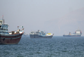 होर्मुज जलमार्गमा इरानको नयाँ नियमः जहाजलाई ट्रान्जिट अनुमति अनिवार्य