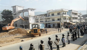 हेटौंडामा भत्काइएकै घरमा व्यवसाय सञ्चालन, स्थानीय प्रशासनद्वारा रोक्न निर्देशन