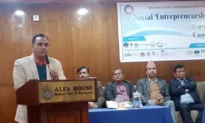 हरेक नेपालीलाई उद्यमशीलतासहितको रोजगारको ग्यारेन्टी गरौँ : नैनसिंह महर