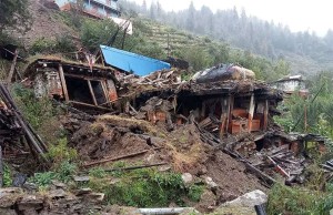 घरसहित पहिरोमा पुरिए विक दम्पती