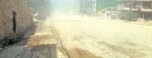 जनप्रतिनिधि नै सडकमा धर्ना बसेपछि भैरहवा–परासी सडकको काम सुरु