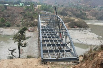 म्याद सकिएको ३० महिनासम्म पनि पुल निर्माण भएन