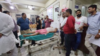जनकपुरमा प्रहरी र व्यवसायीबीच झडप, उद्योग वाणिज्य संघका अध्यक्षसहित १० प्रहरी घाइते
