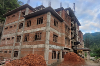 ईन्द्रसरोवर गाउँपालिकाको प्रशासनिक भवन निर्माण कार्य अन्तिम चरणमा 