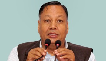 देवेन्द्र पौडेलको प्रश्न : कुलमानले उज्यालो नेपाल बनाएर के गल्ती गरे ?