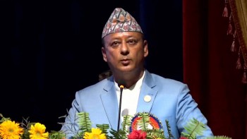 हरित ऊर्जा अगाडि बढाउन सरकारले कानुनी व्यवस्थाको थालनी गर्दैछ: उर्जामन्त्री खड्का