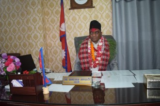 निर्माणाधीन संरचनाको काम समयमै सक्न मन्त्री भण्डारीको निर्देशन