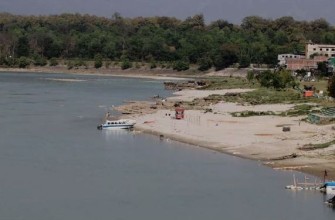 नारायणीको बहाव कम भएपछि निकुञ्जको सुरक्षामा चुनौती