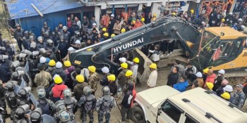 यस्ता छन्  ‘नो केबलकार समूह’ को तीन प्रस्ताव