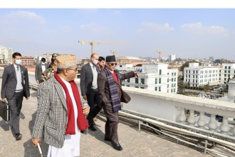प्रधानमन्त्री प्रचण्डद्वारा सिंहदरबारका नयाँ भवनको संरचना अवलोकन