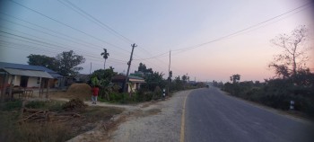 १७ परिवारको घरबास भएको जमिनमा अर्कैले दाबी गरेपछि विवाद