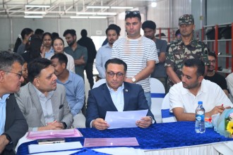 नेपालमै बनेको विद्युतीय स्कुटरको प्रवद्र्धनका लागि सरकारको साथ रहन्छ : अर्थमन्त्री