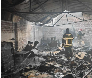 रुपन्देहीको अगरबत्ती उद्योगमा आगलागी हुँदा २ करोड बढीको क्षति