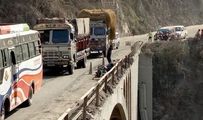 नारायणगढ–मुग्लिन सडकखण्डमा सबै पुल बन्न अझै एक वर्ष लाग्ने