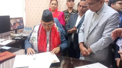 निर्माण कार्यमा हुने ढिलासुस्ती सह्य हुँदैन: मन्त्री दाहाल