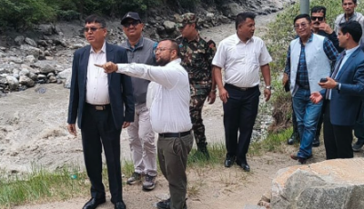 मन्त्री दाहालद्वारा गल्छी–त्रिशुली–मैलुङ स्याफ्रुबेसी –रसुवागढी सडकको स्थलगत निरीक्षण 