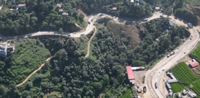 दैनिक ५ घण्टा बन्द गरेर नागढुंगा नौबिसे सडक निर्माण गरिँदै