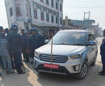 रौतहटमा कारको ठक्करबाट ४ वर्षीया बालिकाको मृत्यु, चालक फरार