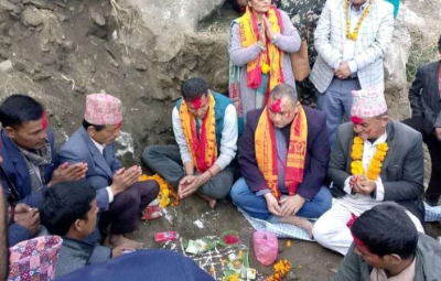 बिच्छ्या जोड्ने सडक मुख्यमन्त्री शाहद्वारा शिलान्यास