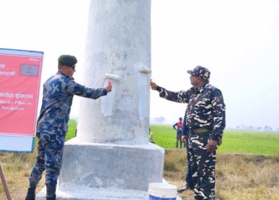 कैलालीस्थित नेपाल भारत सीमानाका स्तम्भ मर्मत गर्न सुरु