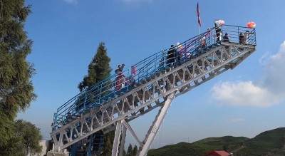 इलाममा ‘स्काई वाक’ टावर पर्यटकका लागि खुला