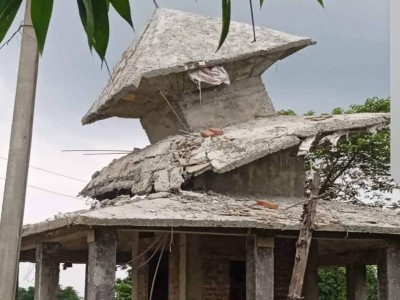 हप्ता दिन नबित्दै मन्दिर भत्कियो
