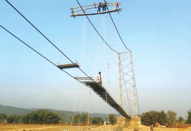 तीन दर्जन झोलुङ्गे पुलको निर्माणकार्य अन्तिम चरणमा