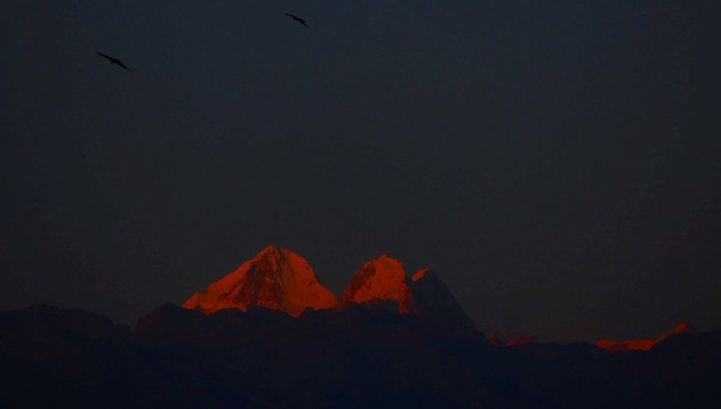 सिन्धुपाल्चोकको पाँचपोखरीबाट देखिएको दोर्जेलाक्पा हिमाल