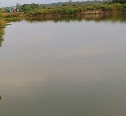 पोखरीमा कार डुब्दा दुईजना बेपत्ता