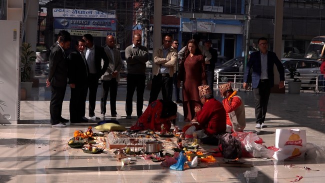 ७० दिनपछि पुनःसंचालनमा आयो टाटा मोटर्सको शोरुम