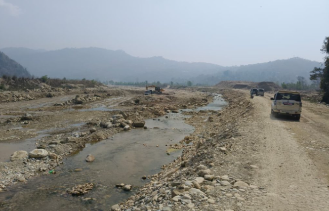 सामरी खोलामा मापदण्ड विपरीत उत्खनन, अनुगमनपछि कारबाहीको तयारी