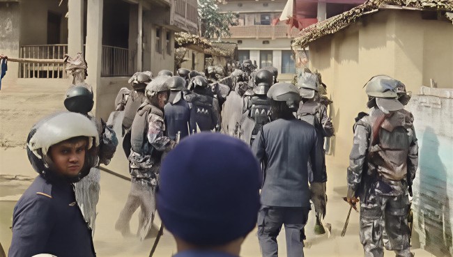 गौरमा दुई पक्षबीच झडप : स्थिति नियन्त्रणमा लिन १२ राउण्ड हवाई फायर र ४० सेल अश्रुग्यास प्रहार