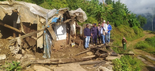 बाढीपहिराेले दैलेख चामुण्डाका ४० घरपरिवार विस्थापित, ९६ घरधुरी जोखिममा