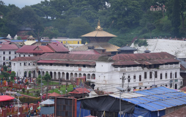 पशुपतिनाथ मूल मन्दिरभित्रबाट हटाइयो फलामे बार