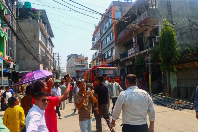 इटहरी आगलागी, ३५ लाख बढी क्षतिको अनुमान