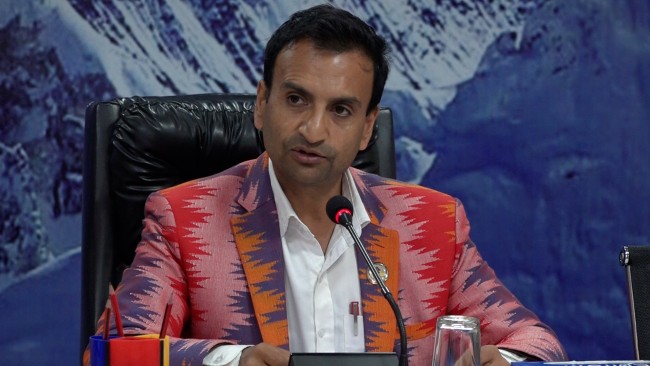 सडक सुरक्षा विधेयक अघि बढ्यो, राजमार्ग मर्मतका लागि असारभित्रै ठेक्का आह्वान हुने