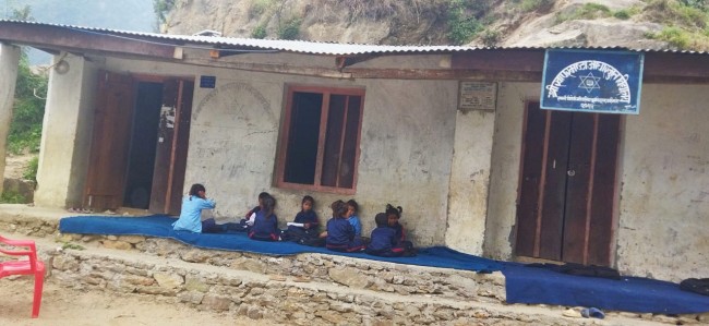कालिकोटमा विद्यालय पुनर्निर्माण गर्न जुटे अष्ट्रेलियाका नेपाली