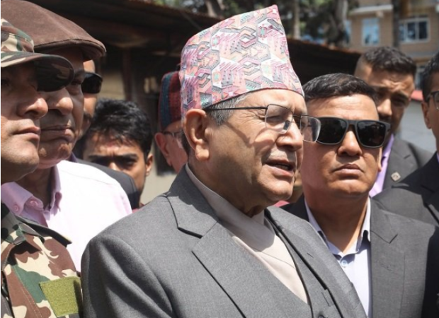 क्षतिग्रस्त संसद भवन पुगेर सभामुख घिमिरेले भने–संसद विघटन नगरी समाधान खोज्न सकिएको भए राम्रो हुन्थ्यो