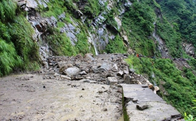 सिद्धबाबा सडकखण्डको वैकल्पिक मार्ग अलपत्र