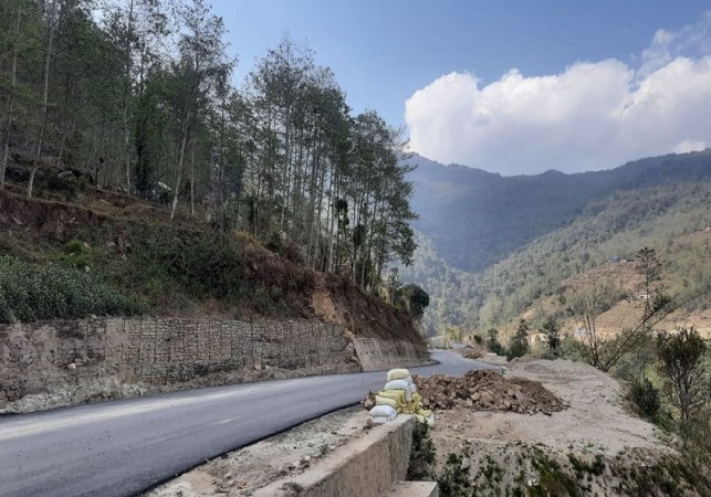 सडक विस्तारसँगै बजारीकरण बढ्यो