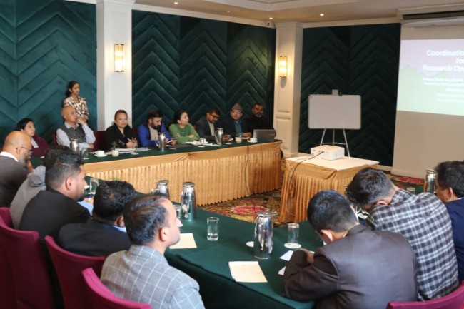 खानेपानी र सरसफाइको क्षेत्रमा साझेदारसँग छलफल