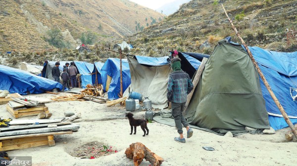 बाढीपहिरो पीडितलाई राहत न पुनर्बास