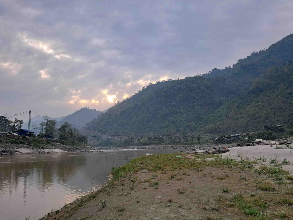 म्याद सकिन लाग्दा बंशिलाघाटमा पुलको जग बनाउन सुरु