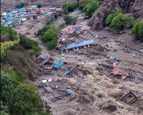 हुम्लाको नेप्कामा पहिरोको ठूलो क्षति, विद्यालयदेखि खेतीयोग्य जमिनसम्म बगायो