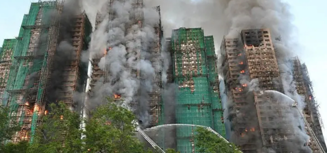 हाउजिङ कम्प्लेक्समा आगलागी हुँदा ४४ जनाको मृत्यु